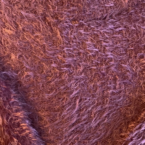 Express fuzzy sweater - Picture 2 of 4